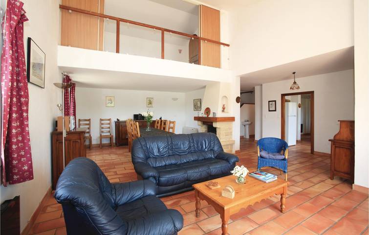 140 qm Wohnung mit Parkplatz, Pool & Garten - Roquebrun in Roquebrun, Béziers und Umgebung