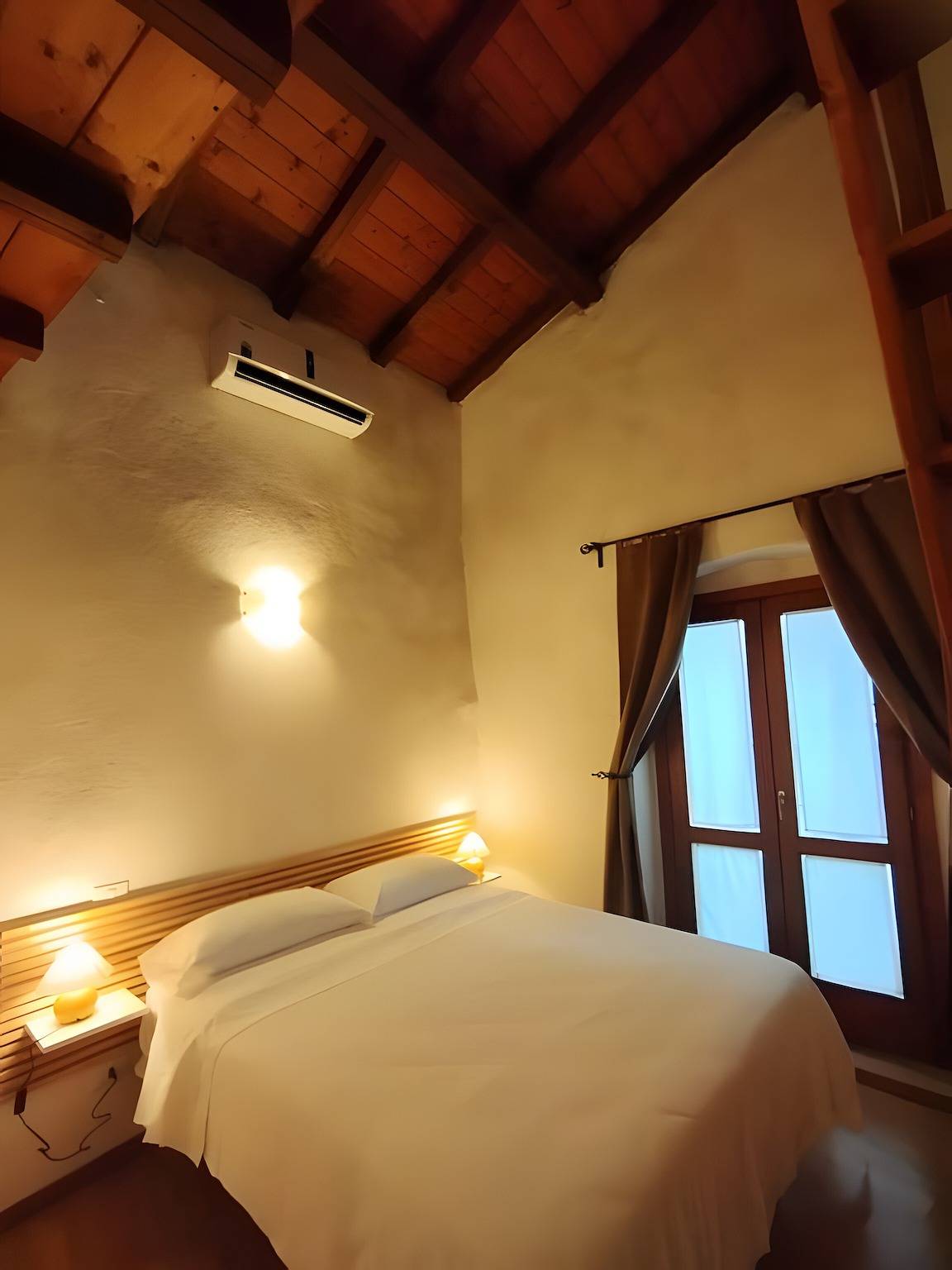 Appartamento intero, Appartamento 'Mad House Sutri' con Wi-Fi e Aria Condizionata in Sutri, Provincia di Viterbo