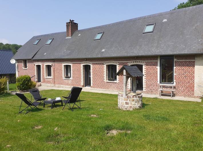 Gîte pour 6 personnes, avec terrasse et jardin à La Gaillarde