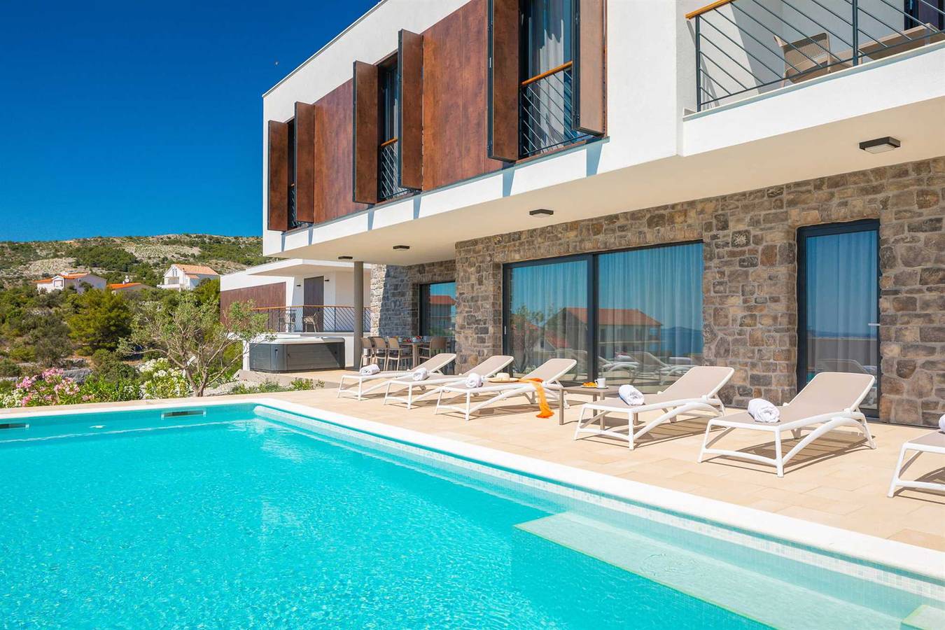 Sun Dance Luxusvilla V in Beach Rtić, Primosten