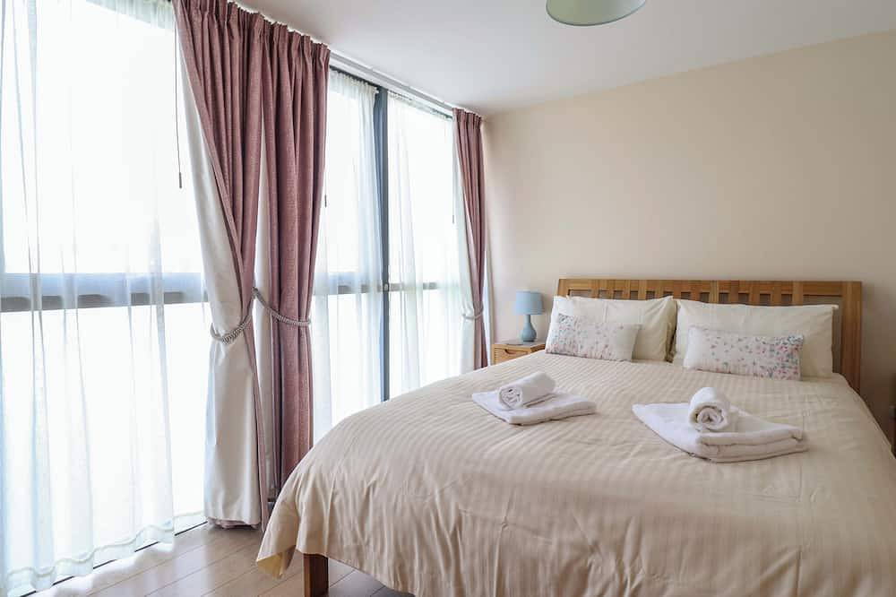2 Driftwood, family friendly, country holiday cottage in West Bay in West Bay, Dorset