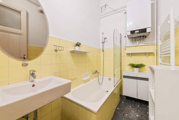 Apartamento entero, Stylish 3Br Apt. | Central | Kitchen | Balcony in Viena, Donau Niederösterreich