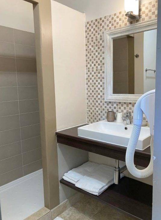 Chambre d’hôte pour 3 personnes, avec piscine et jardin en Corse - 4