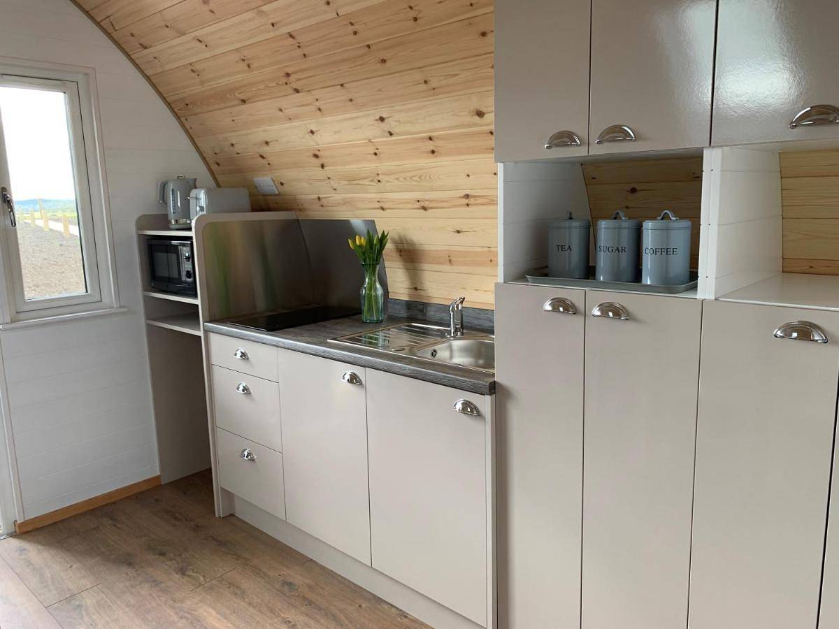 Family Room with Bathroom in Godney, Somerset