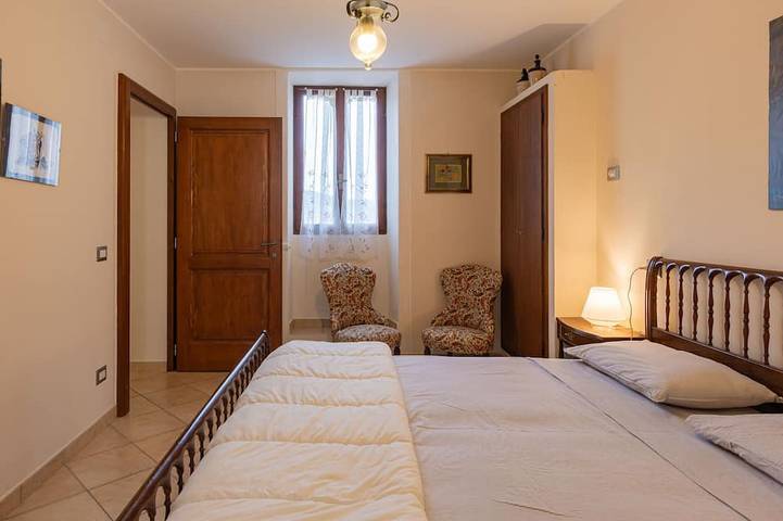 Ganze Wohnung, Della Nonna in Campagnano (Lago Maggiore), Maccagno con Pino e Veddasca