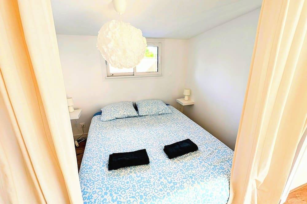 Chalet for 3 | 15 min from center in Eysines, Región de Burdeos