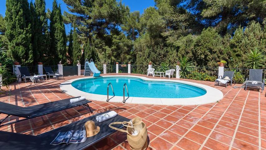 Villa für 8 Personen, mit Pool und Balkon/Terrasse in Malaga - 3