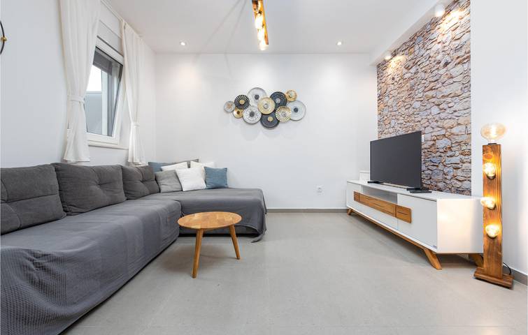 Ferienwohnung für 6 Personen, mit Terrasse und Garten in Vrsi - 4