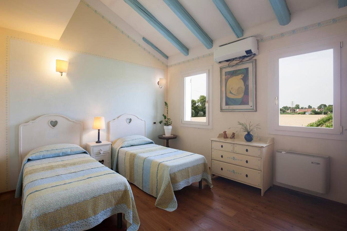 Camera 'Azzurra' con Giardino Condiviso, Wi-Fi e Aria Condizionata in Mirano, Provincia di Venezia