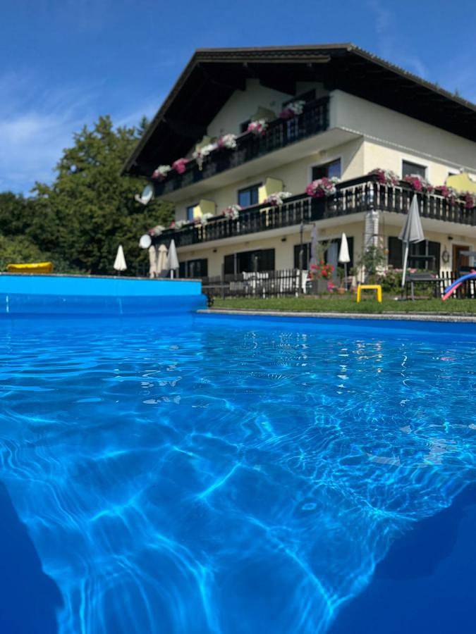 Pension Waldschenke am Wörthersee in Velden am Wörther See, Villach-Land