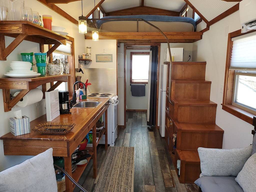 Log Cabin for 9 Guests in Beaver Lake, Ozark Mountains