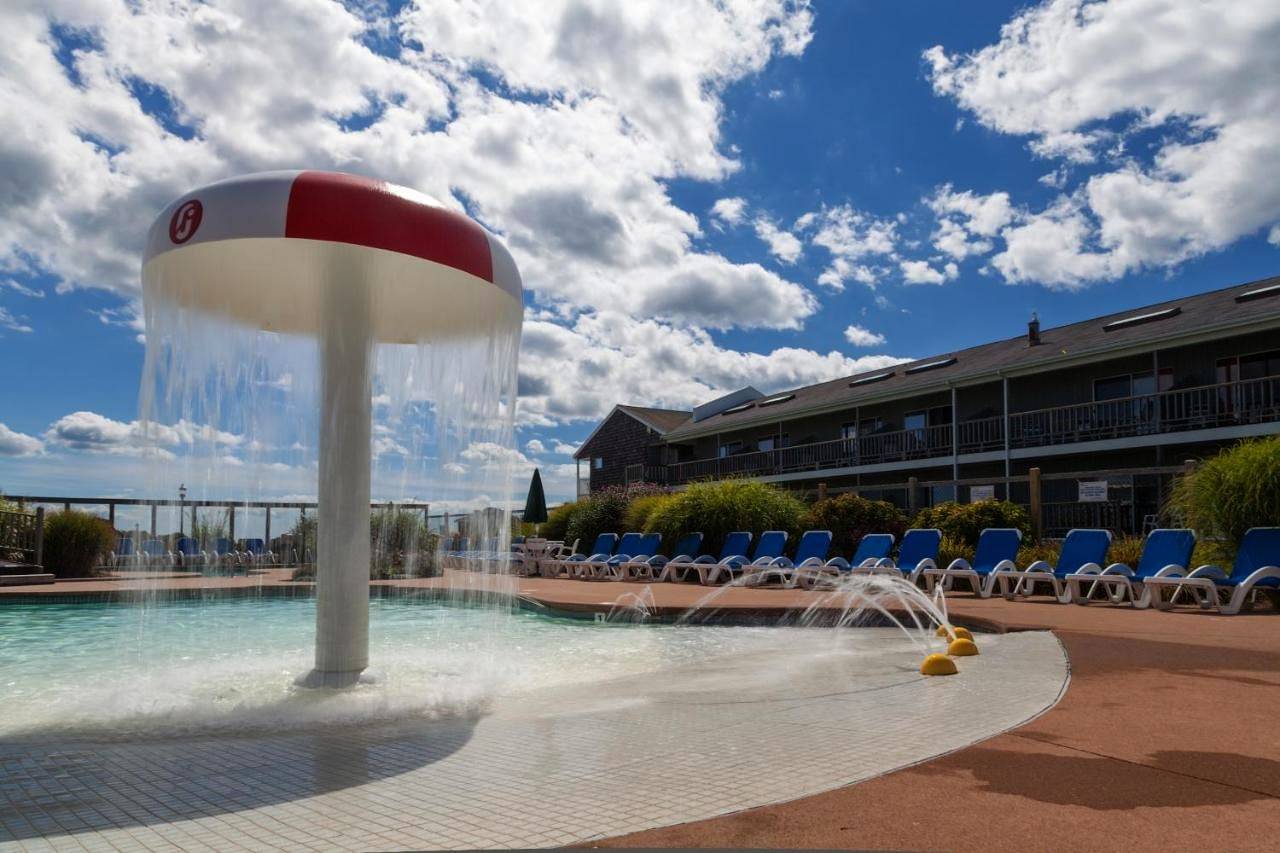 Riviera Beach Resort in Yarmouth, Cape Cod