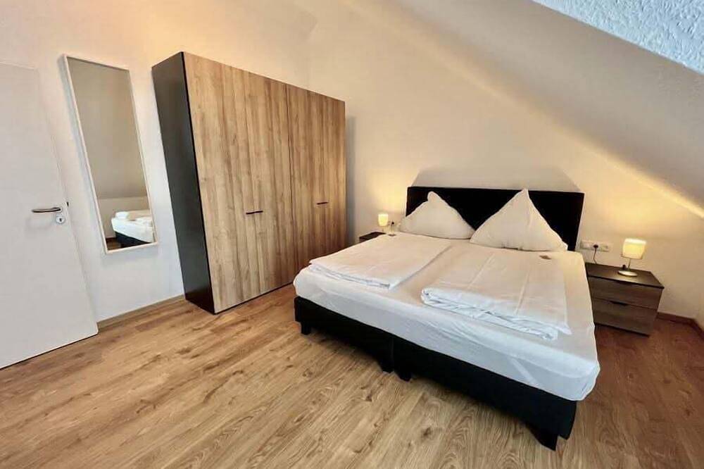 Ganze Wohnung, Ferienwohnung S8 Michaela mit 53qm, 1 Schlafzimmer, max. für 3 Personen in Endingen am Kaiserstuhl, Endingen