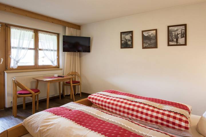 Gîte pour 2 personnes, avec jardin ainsi que vue et terrasse à Gortipohl - 4