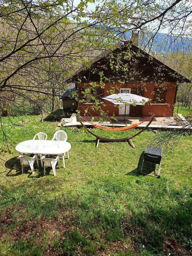 Gîte pour 6 personnes, avec vue et jardin, animaux acceptés à Linthal