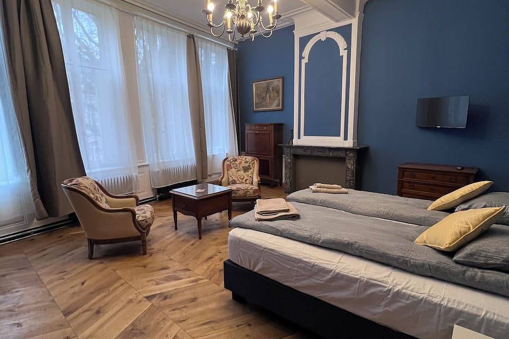 Beautiful bed and breakfast in Bruges city center with free Wifi in Bruges, Flandre-Occidentale