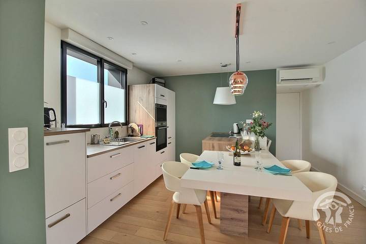 Gîte pour 2 personnes, avec terrasse et jardin dans Île-Grande - 4