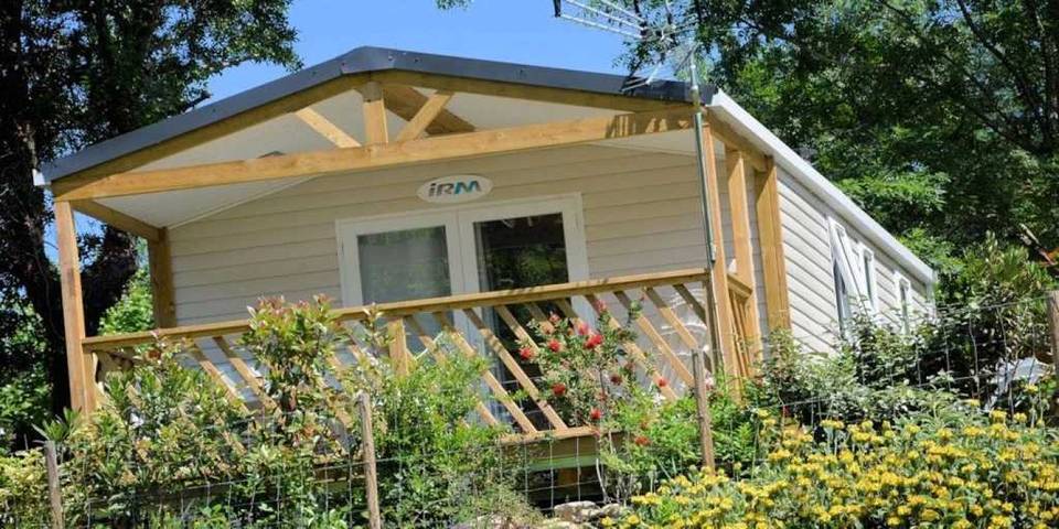 Mobil home pour 4 personnes, avec bassin pour enfant à Arles-sur-Tech