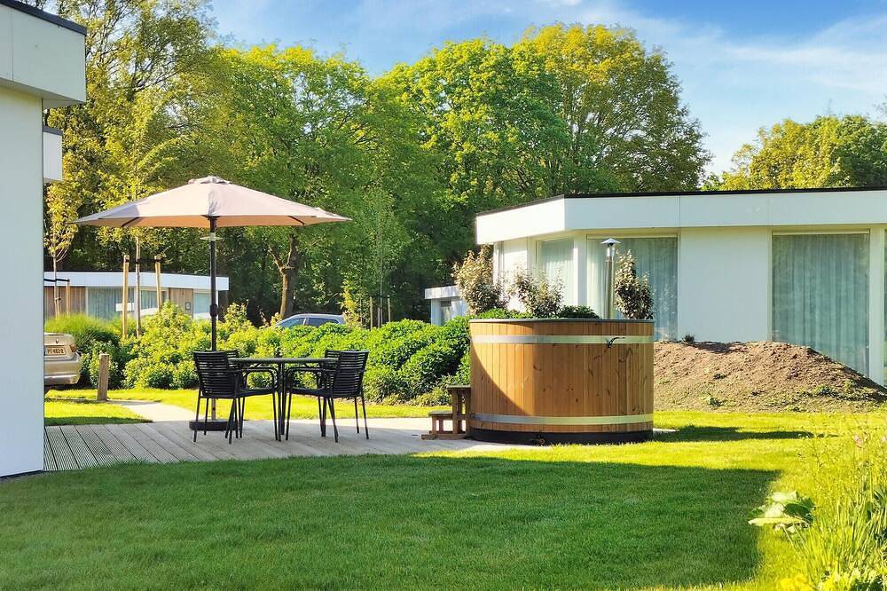 2 bedroom stunning home in Afferden in Nationaal Park De Maasduinen