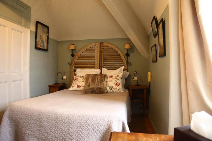 Hôtel pour 2 personnes, avec jardin dans Abbaye Notre-Dame de Longpont - 4