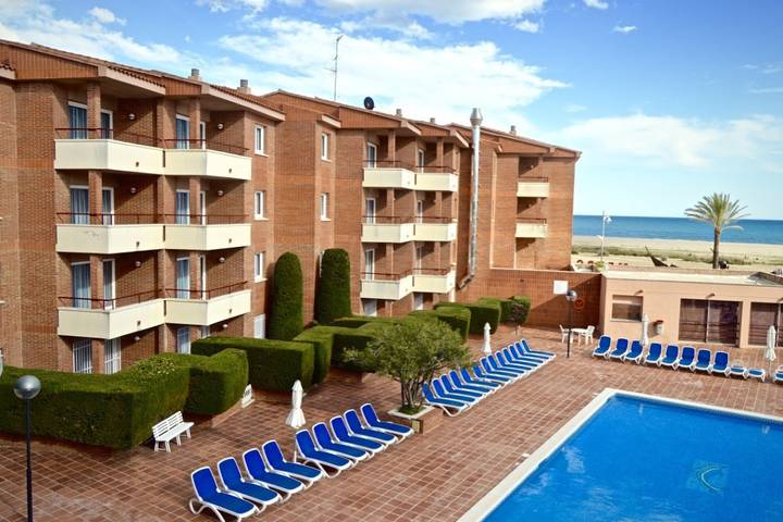 Apartamento para 8 personas, con balcón y piscina en Vendrell