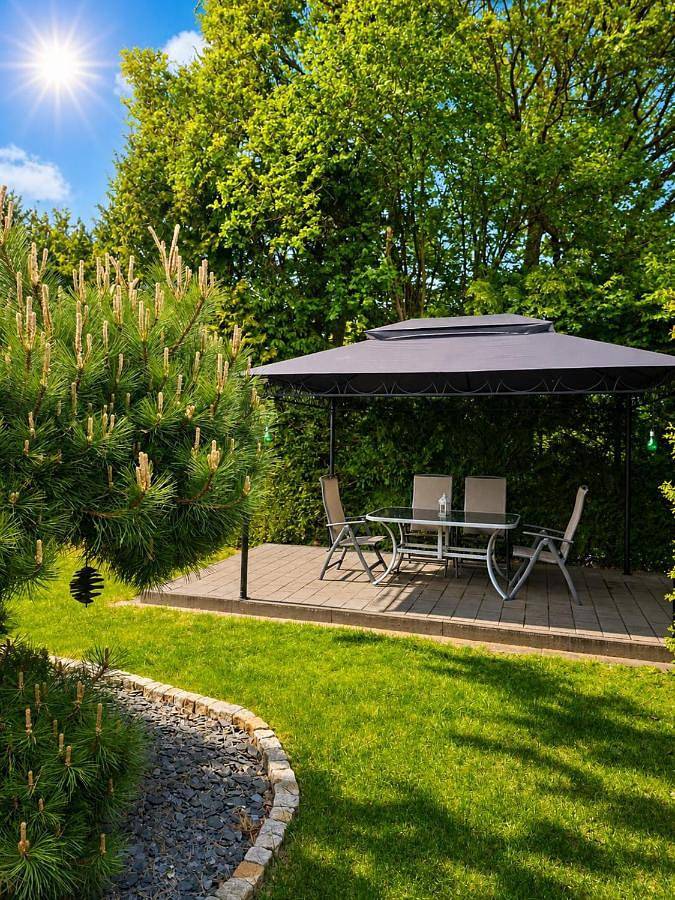 Ferienwohnung für 4 Personen, mit Ausblick und Garten in Ettringen - 2