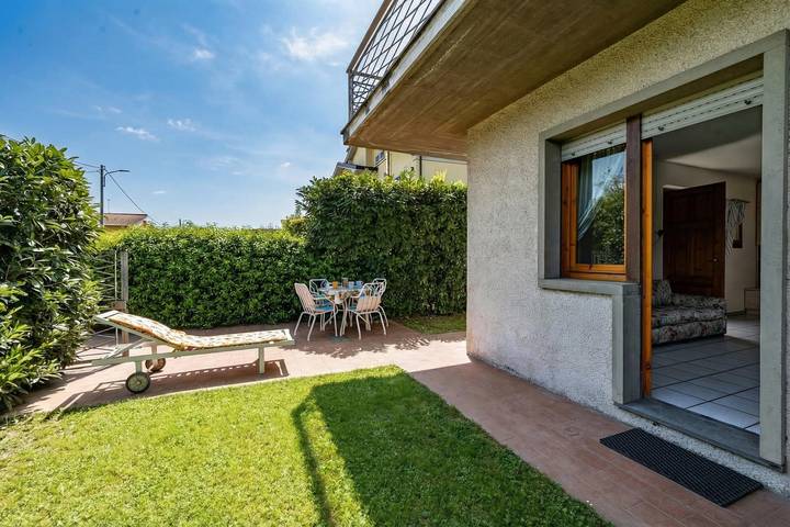 Appartement entier, La Chimera Duplex with Garden 700m from sea in Marina di Massa, Massa (Italie)