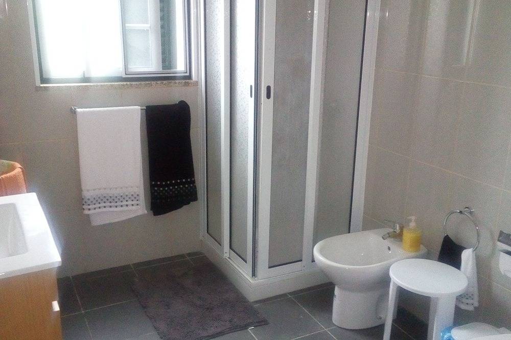 Ganze Wohnung, Ruhe und Erholung kombiniert mit Wohlbefinden mit herrlichem Blick auf die Berge und das Meer in São Mateus, Pico (Azoren)