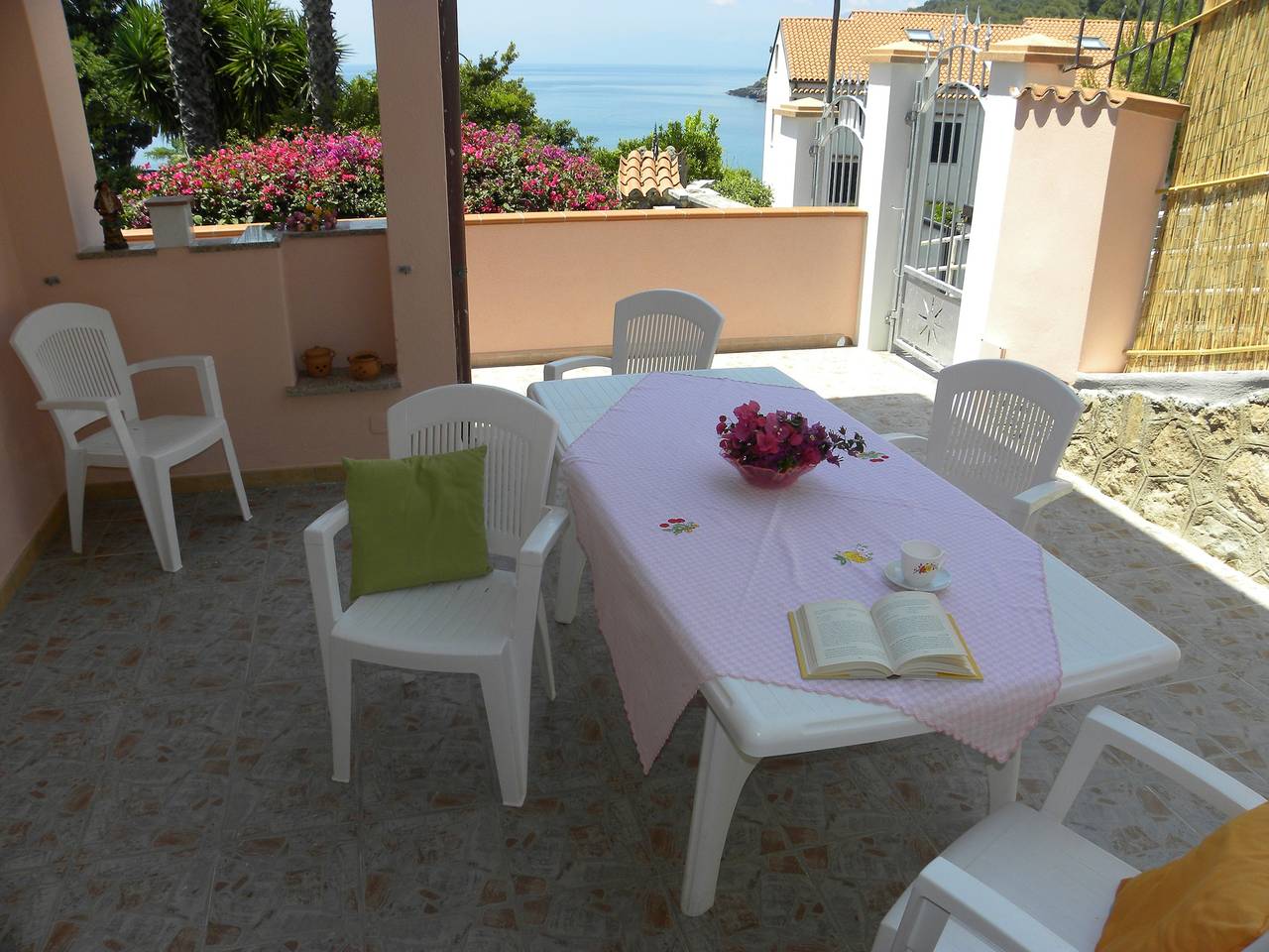 Ganze Wohnung, Geräumige Wohnung in Maratea mit Meerblick 95 m² in Maratea, Potenza Provinz