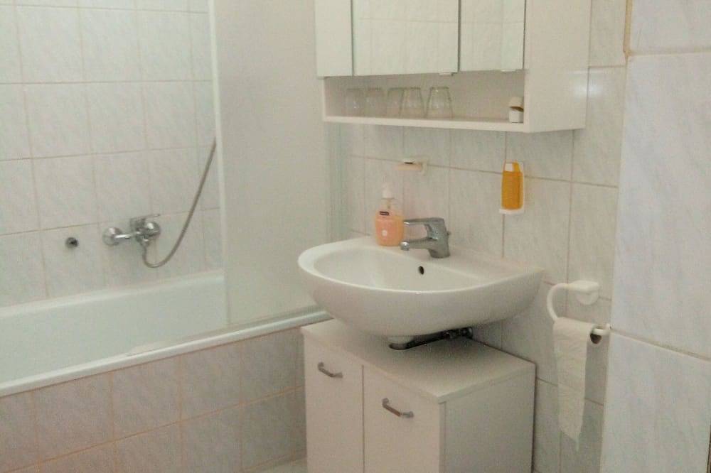 Ganze Wohnung, Sieben Seen, endlose Möglichkeiten für 2 bis 4 Erholungssuchende in Lychensee, Lychen