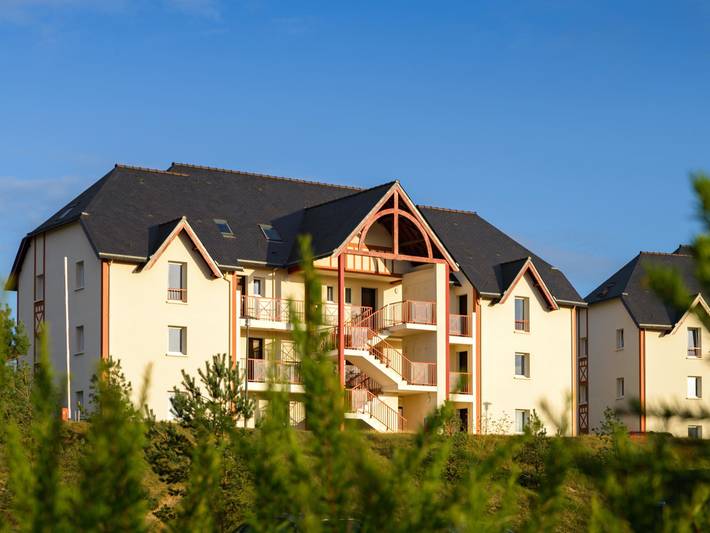 Gîte pour 4 personnes, avec sauna et piscine, adapté aux familles dans Golf Club des Sables d'Or - 2