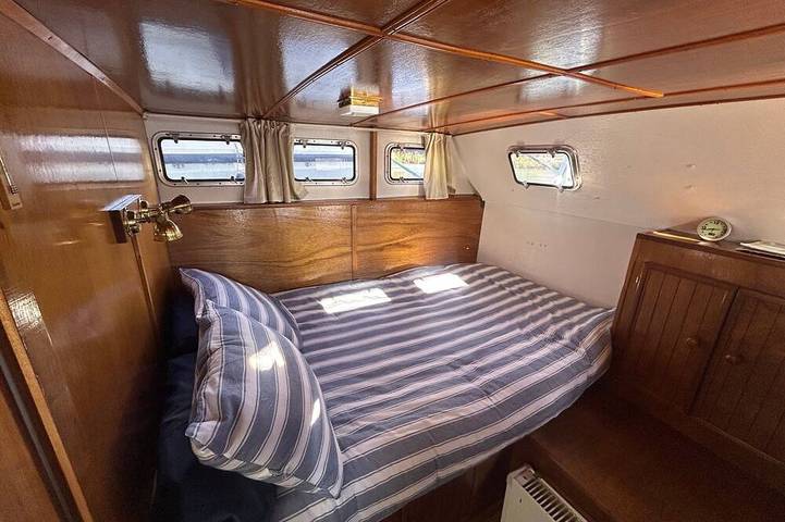 Péniche pour 4 personnes, avec terrasse dans le Gard - 2