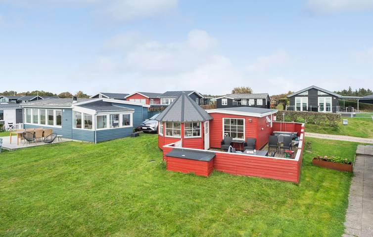 Ferienhaus für 3 Personen, mit Terrasse und Garten