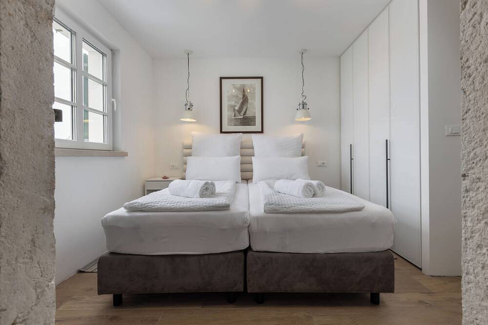Casa Columba - 4 Star Design Boutique Hotel - Vasco de Gama Luxury Apartment in Makarska, Makarska Riviera