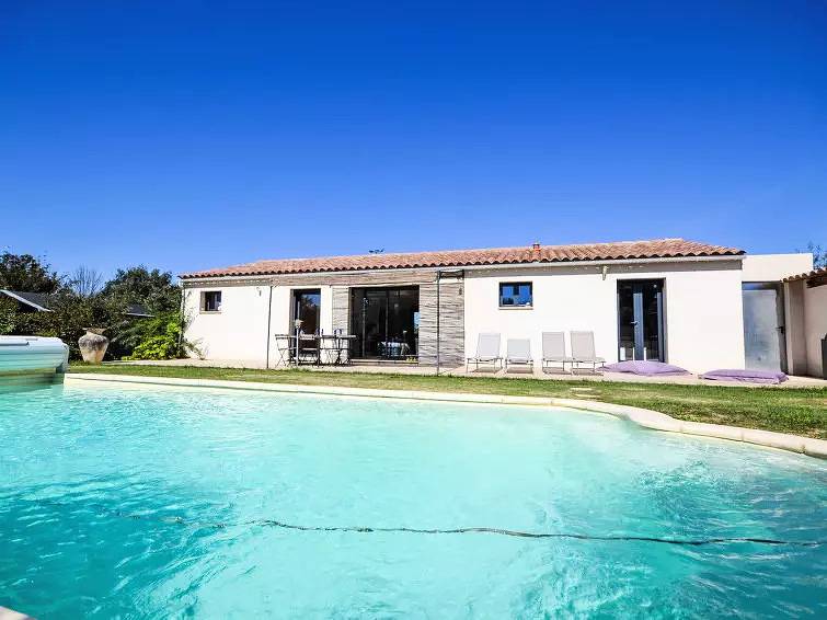 Maison 6 Personnes in Pernes-les-Fontaines, Parque natural regional del Mont Ventoux