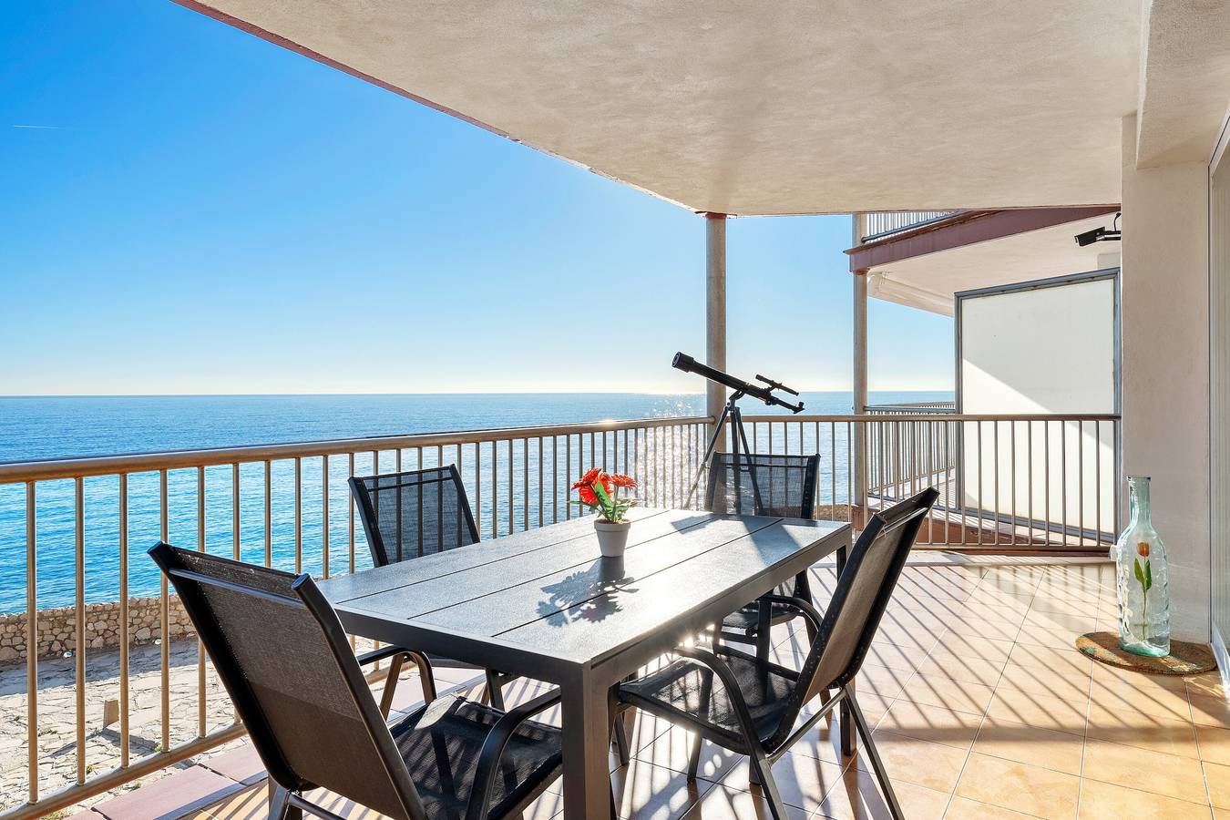 Entire apartment, Apartment 'Paradisaco 14 Seafront' with Sea View, Wi-Fi and Air Conditioning in Salou, Costa Dorada