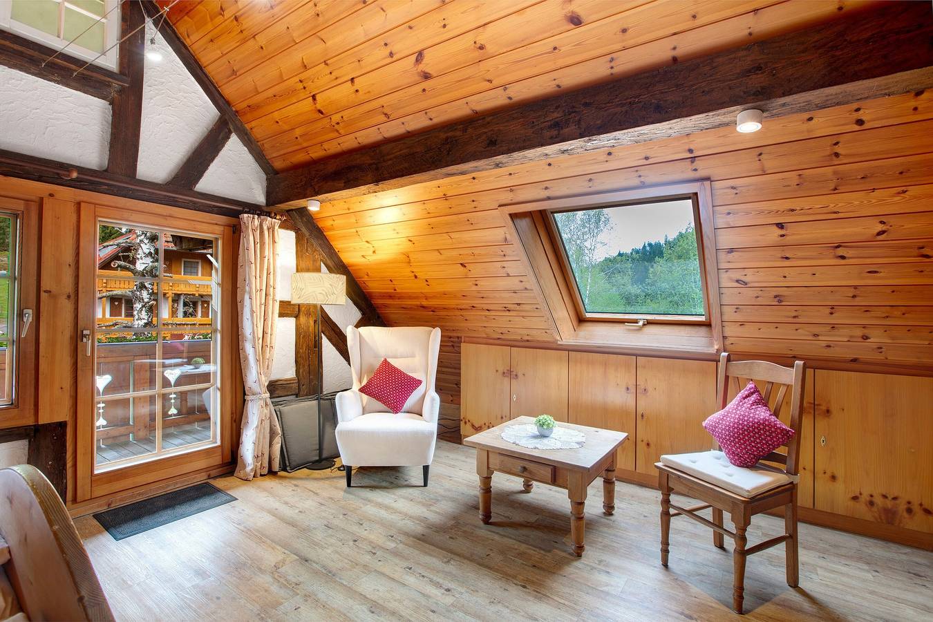 Ganze Wohnung, Ferienwohnung 'Karlshorst' mit Gemeinschaftsgarten, Balkon und Wlan in Blasiwald (Schluchsee), Schluchsee