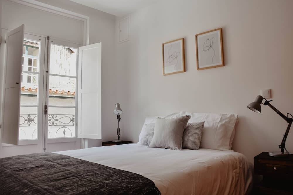 Ganze Wohnung, Coimbra Apartments - Großes, lichtdurchflutetes T1 neben Pç. des Handels in Coimbra, Coimbra Distrikt