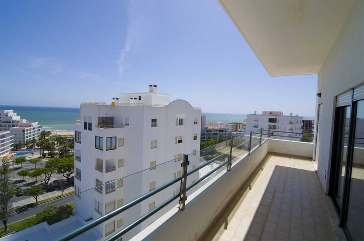 Gîte pour 6 personnes, avec balcon à Quarteira - 2