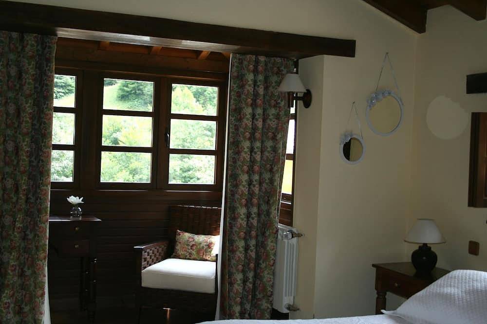 Casa rural  Valle de Bueida El Grillo con hidromasaje para 4/6 personas in Quirós, Cordillera Cantábrica