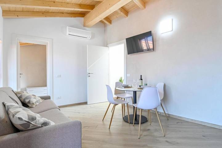 Appartamento per 4 persone, con Balcone e Terrazza nonché Panorama a Scanzorosciate