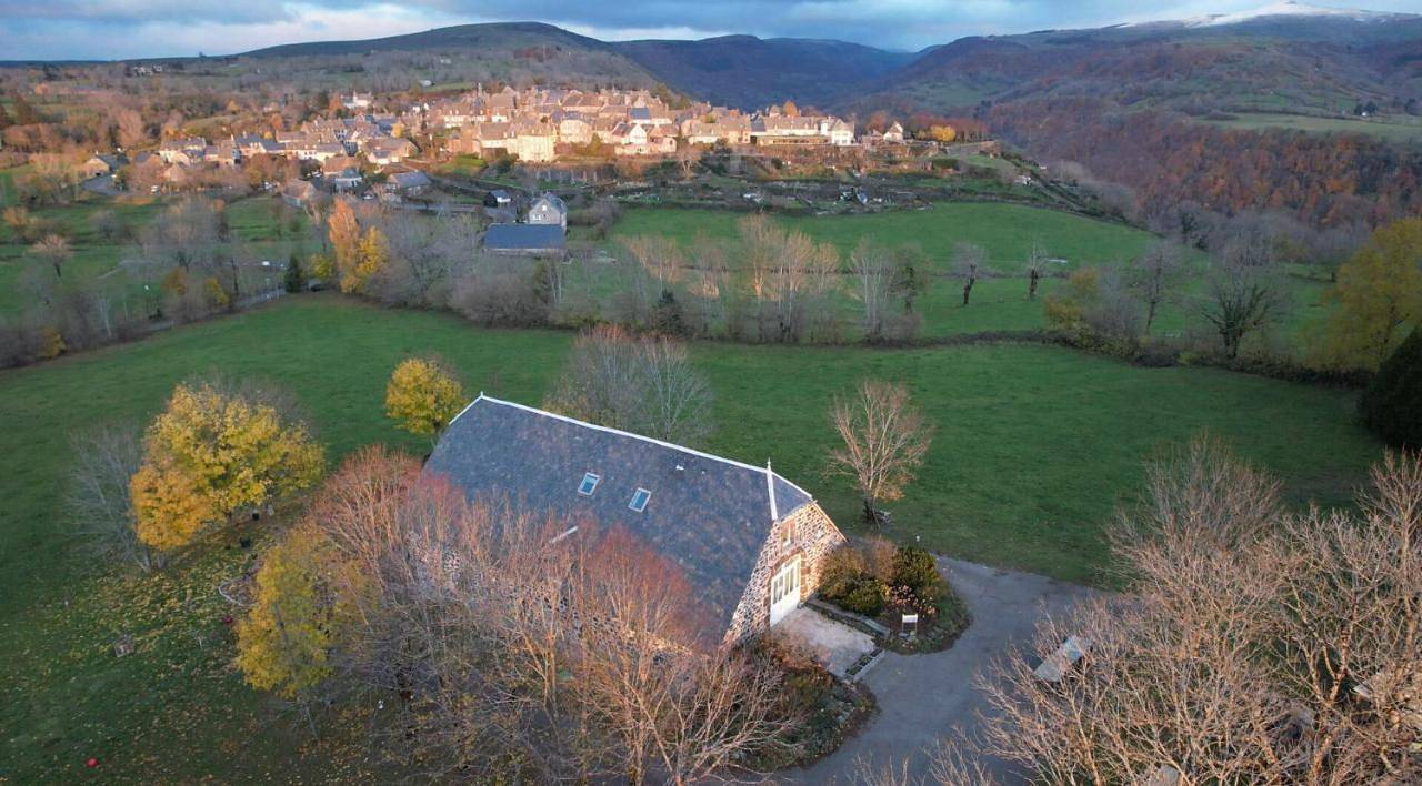 Standard Double Room in Salers (Cantal), Parc naturel régional des Volcans d'Auvergne
