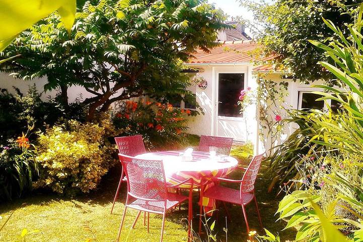 Ferienhaus für 4 Personen, mit Garten in Trégastel
