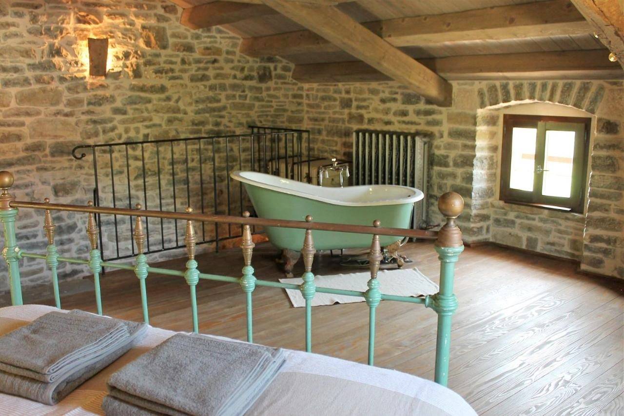 Two-Bedroom House in Grožnjan, Općina Grožnjan