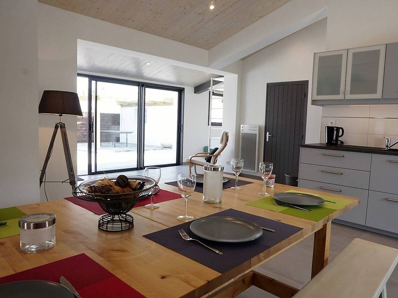 Maison en bord de mer à Noirmoutier : 3 chambres, jardin clos, internet, parking, plage à 250m in Noirmoutier-en-l'Île, Noirmoutier