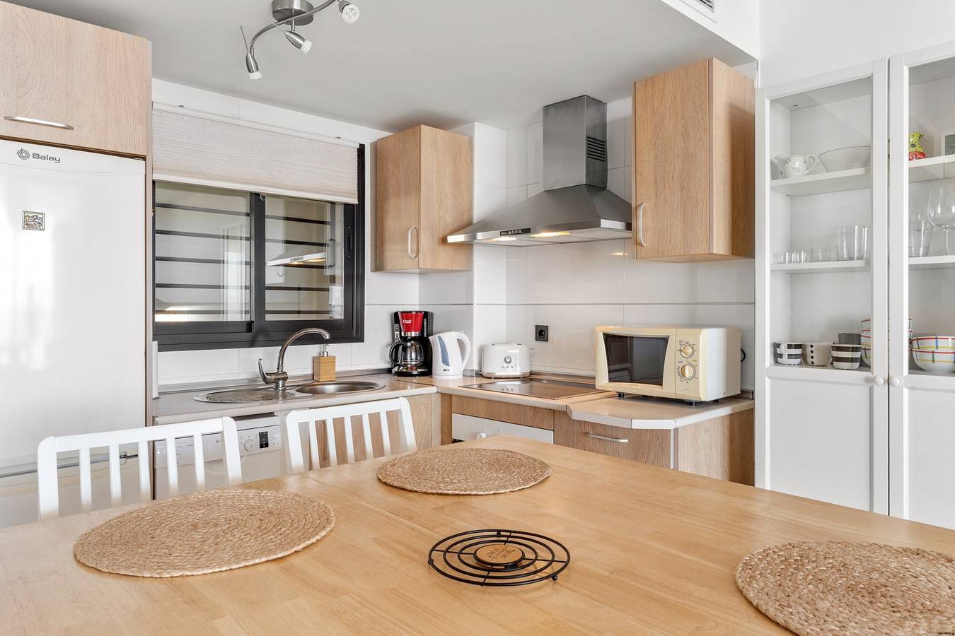 Hel lejlighed, Stunning Sea Views, Spacious Sunny Terrace & Pool in Riviera del Sol, Mijas