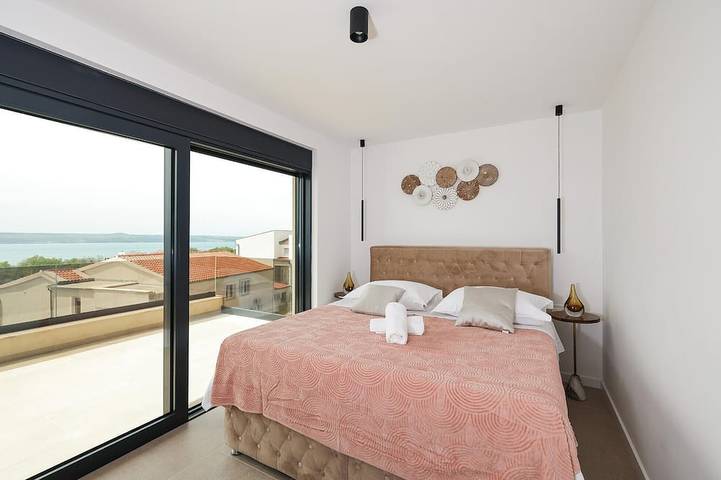 Ferienhaus für 8 Personen, mit Balkon in Jasenice - 2