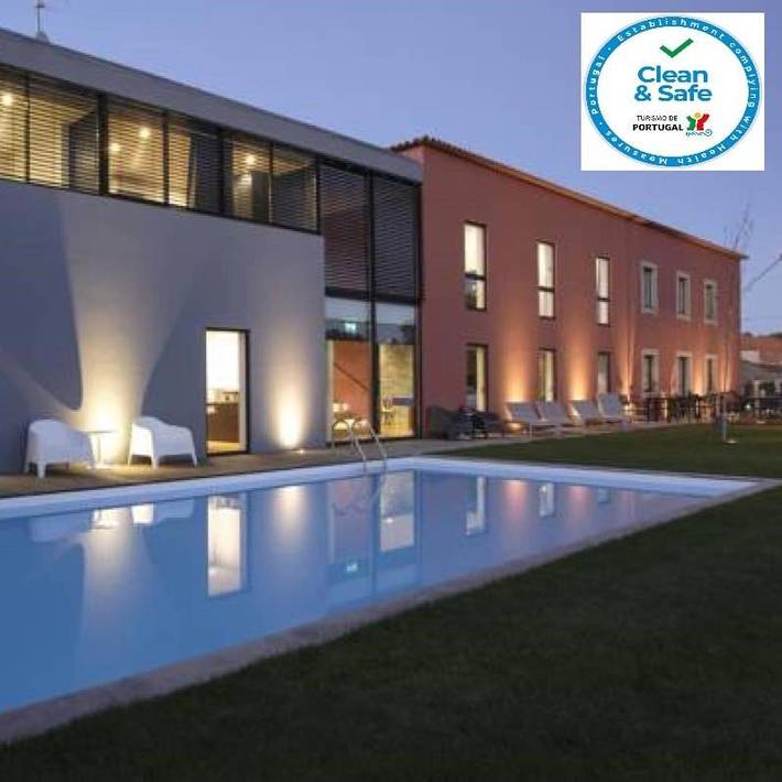 Casa rural para 2 personas, con Terraza y Jardín además de Piscina y Vistas en Miranda do Douro