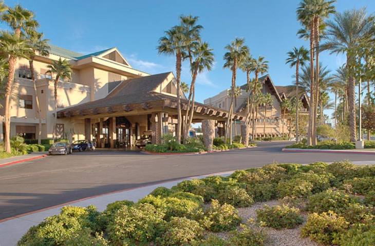 Resort för 4 Personer, med bubbelpool samt pool och trädgård - 1