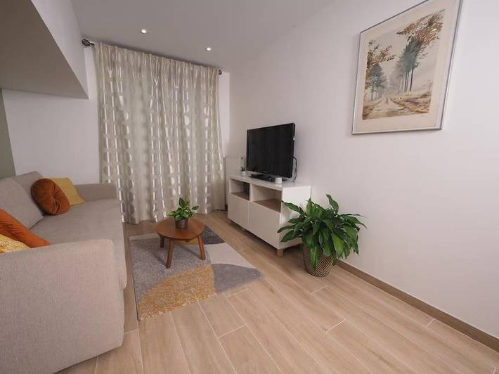 Ferienwohnung für 2 Personen, mit Ausblick und Garten in Versailles - 4